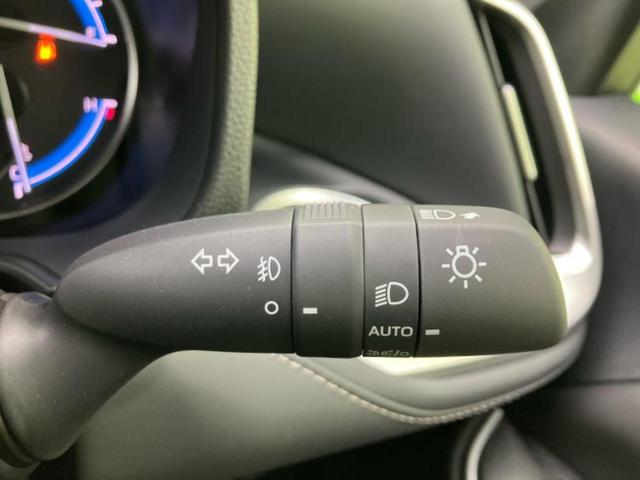 ノア ハイブリッドＳ－Ｚ　ディスプレイオーディオ＋ナビ１０．５インチ／デジタルインナーミラー／トヨタセーフティセンス／両側電動スライドドア／シートヒーター　前席／パノラミックビューモニター／車線逸脱防止支援システム（15枚目）