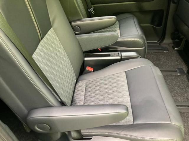 ノア ハイブリッドＳ－Ｚ　ディスプレイオーディオ＋ナビ１０．５インチ／デジタルインナーミラー／トヨタセーフティセンス／両側電動スライドドア／シートヒーター　前席／パノラミックビューモニター／車線逸脱防止支援システム（32枚目）