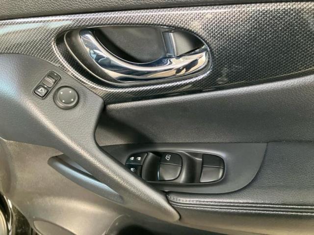 エクストレイル ４ＷＤ２０ＸブラックエクストリーマーＸエマブレパッケ　新品タイヤ／サンルーフ／純正　ＳＤナビ／衝突安全装置／シートヒーター　前席／アラウンドビューモニター／車線逸脱防止支援システム／シート　ハーフレザー／ヘッドランプ　ＬＥＤ／ＵＳＢジャック　全周囲カメラ（27枚目）