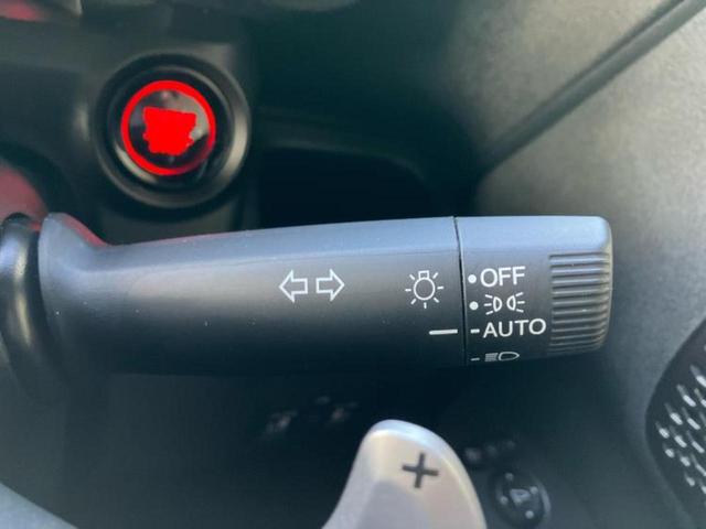 N-BOXカスタム ターボコーディネートスタイルモノトーン 新品タイヤ/純正 9インチ メモリーナビ/ホンダセンシング/両側電動スライドドア/シートヒーター 前席/シート フルレザー/ドライブレコーダー 社外/ヘッドランプ LED/Bluetooth接続(15枚目)