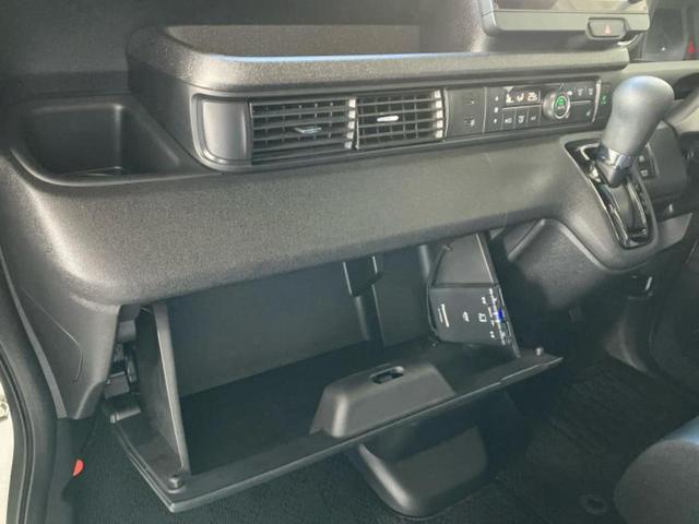 N-BOXカスタム ターボコーディネートスタイルモノトーン 新品タイヤ/純正 9インチ メモリーナビ/ホンダセンシング/両側電動スライドドア/シートヒーター 前席/シート フルレザー/ドライブレコーダー 社外/ヘッドランプ LED/Bluetooth接続(37枚目)