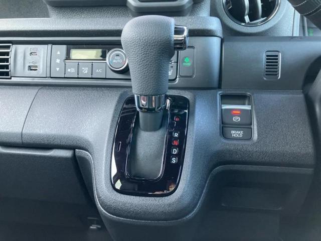 Ｎ－ＢＯＸカスタム ターボ　保証書／純正　８インチ　ナビ／ホンダセンシング／両側電動スライドドア／シートヒーター　前席／車線逸脱防止支援システム／届出済未使用車／ヘッドランプ　ＬＥＤ／Ｂｌｕｅｔｏｏｔｈ接続／ＥＢＤ付ＡＢＳ（17枚目）