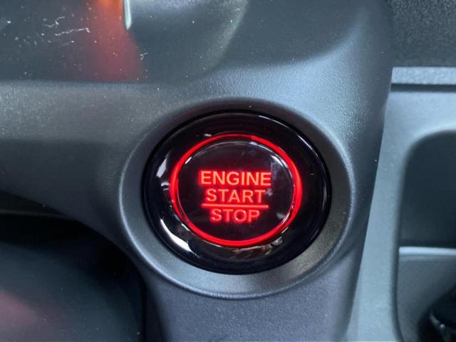 Ｎ－ＢＯＸカスタム ターボ　保証書／純正　８インチ　ナビ／ホンダセンシング／両側電動スライドドア／シートヒーター　前席／車線逸脱防止支援システム／届出済未使用車／ヘッドランプ　ＬＥＤ／Ｂｌｕｅｔｏｏｔｈ接続／ＥＢＤ付ＡＢＳ（18枚目）