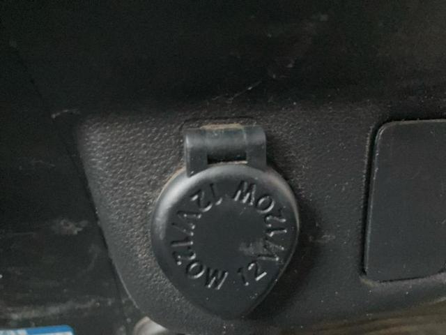 ハイゼットカーゴ ４ＷＤデラックスＳＡ３　新品タイヤ／保証書／スマートアシスト（トヨタ・ダイハツ）／車線逸脱防止支援システム／ドライブレコーダー　社外／ヘッドランプ　ＬＥＤ／ＵＳＢジャック／ＥＴＣ／ＥＢＤ付ＡＢＳ／横滑り防止装置　４ＷＤ（24枚目）