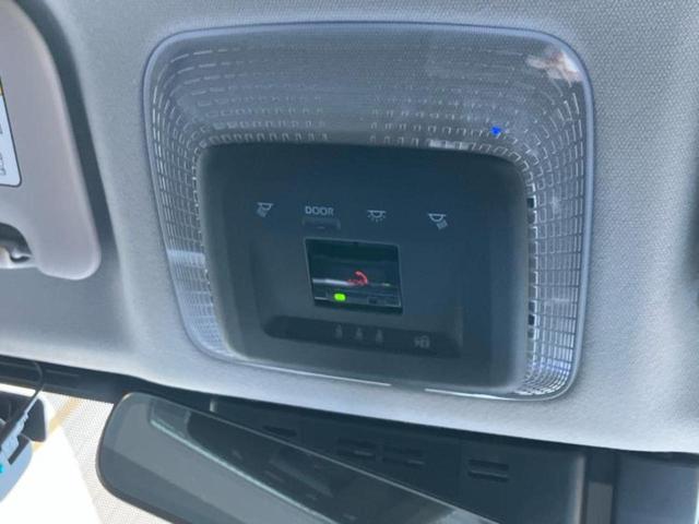 プリウス Ｚ　新品タイヤ／サンルーフ／保証書／純正　ＳＤナビ／衝突安全装置／シートヒーター／全方位モニター／車線逸脱防止支援システム／パーキングアシスト　自動操舵／電動バックドア／ヘッドランプ　ＬＥＤ　全周囲カメラ（33枚目）