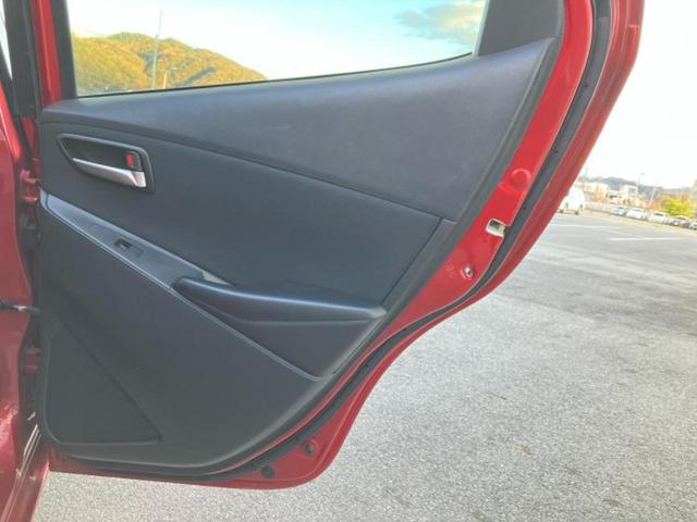 デミオ １３Ｓ　保証書／ディスプレイオーディオ／衝突安全装置／シートヒーター　前席／ヘッドランプ　ＬＥＤ／ＵＳＢジャック／Ｂｌｕｅｔｏｏｔｈ接続／ＥＴＣ／ＥＢＤ付ＡＢＳ／横滑り防止装置／アイドリングストップ（22枚目）