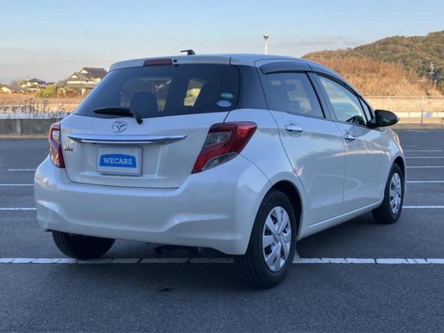 ヴィッツ Ｆスマートスタイル　保証書／純正　ＳＤナビ／ドライブレコーダー　純正／Ｂｌｕｅｔｏｏｔｈ接続／ＥＴＣ／ＥＢＤ付ＡＢＳ／横滑り防止装置／アイドリングストップ／バックモニター／フルセグＴＶ／エンジンスタートボタン　ドラレコ（3枚目）