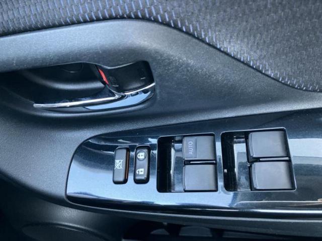 ヴィッツ Ｆスマートスタイル　保証書／純正　ＳＤナビ／ドライブレコーダー　純正／Ｂｌｕｅｔｏｏｔｈ接続／ＥＴＣ／ＥＢＤ付ＡＢＳ／横滑り防止装置／アイドリングストップ／バックモニター／フルセグＴＶ／エンジンスタートボタン　ドラレコ（18枚目）