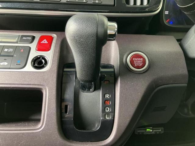 Ｎ－ＯＮＥ プレミアム２トーンカラースタイル　新品タイヤ／保証書／純正　ＳＤナビ／ヘッドランプ　ＨＩＤ／Ｂｌｕｅｔｏｏｔｈ接続／ＥＴＣ／ＥＢＤ付ＡＢＳ／横滑り防止装置／アイドリングストップ／バックモニター／アルミホイール　純正　１４インチ（17枚目）