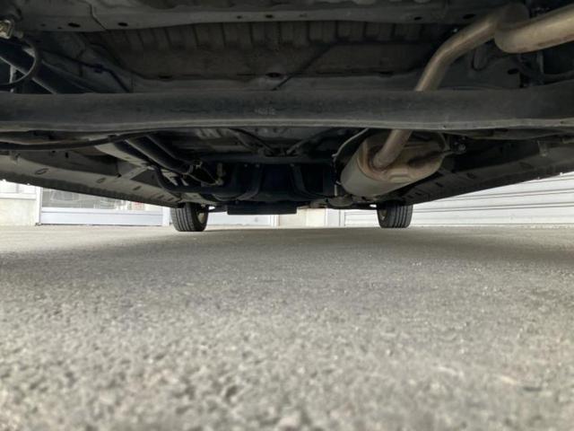 Ｎ－ＯＮＥ プレミアム２トーンカラースタイル　新品タイヤ／保証書／純正　ＳＤナビ／ヘッドランプ　ＨＩＤ／Ｂｌｕｅｔｏｏｔｈ接続／ＥＴＣ／ＥＢＤ付ＡＢＳ／横滑り防止装置／アイドリングストップ／バックモニター／アルミホイール　純正　１４インチ（41枚目）