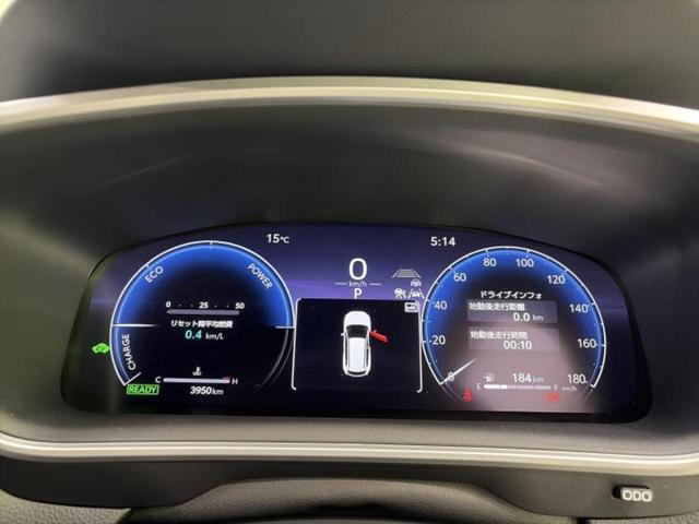 カローラクロス ハイブリッドＺ　保証書／純正　１０．５インチ　メモリーナビ／トヨタセーフティセンス／シートヒーター　前席／パノラミックビューモニター／車線逸脱防止支援システム／シート　ハーフレザー／パーキングアシスト　自動操舵（13枚目）