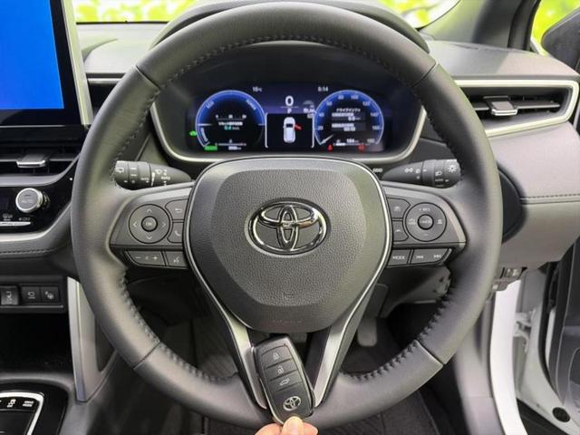 カローラクロス ハイブリッドＺ　保証書／純正　１０．５インチ　メモリーナビ／トヨタセーフティセンス／シートヒーター　前席／パノラミックビューモニター／車線逸脱防止支援システム／シート　ハーフレザー／パーキングアシスト　自動操舵（14枚目）