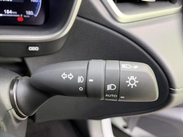 カローラクロス ハイブリッドＺ　保証書／純正　１０．５インチ　メモリーナビ／トヨタセーフティセンス／シートヒーター　前席／パノラミックビューモニター／車線逸脱防止支援システム／シート　ハーフレザー／パーキングアシスト　自動操舵（15枚目）