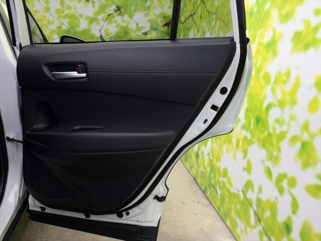 カローラクロス ハイブリッドＺ　保証書／純正　１０．５インチ　メモリーナビ／トヨタセーフティセンス／シートヒーター　前席／パノラミックビューモニター／車線逸脱防止支援システム／シート　ハーフレザー／パーキングアシスト　自動操舵（22枚目）