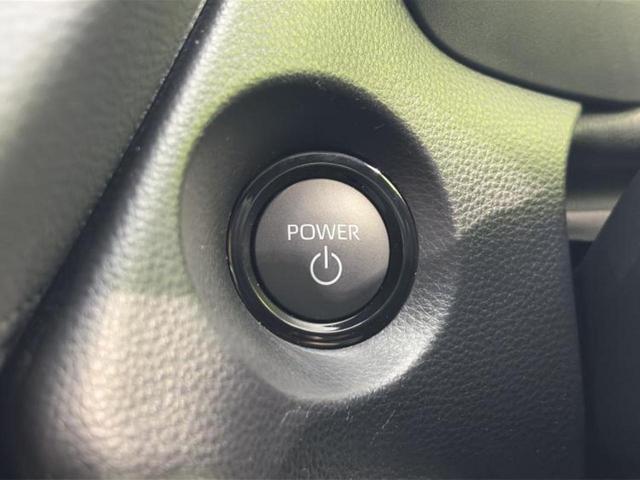 カローラクロス ハイブリッドＺ　保証書／純正　１０．５インチ　メモリーナビ／トヨタセーフティセンス／シートヒーター　前席／パノラミックビューモニター／車線逸脱防止支援システム／シート　ハーフレザー／パーキングアシスト　自動操舵（24枚目）