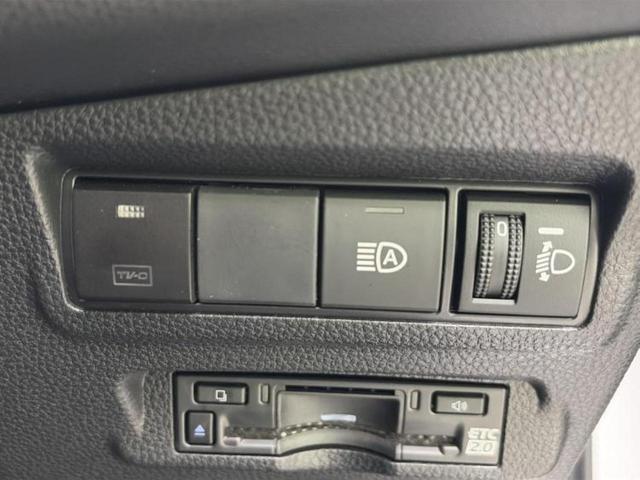 カローラクロス ハイブリッドＺ　保証書／純正　１０．５インチ　メモリーナビ／トヨタセーフティセンス／シートヒーター　前席／パノラミックビューモニター／車線逸脱防止支援システム／シート　ハーフレザー／パーキングアシスト　自動操舵（26枚目）