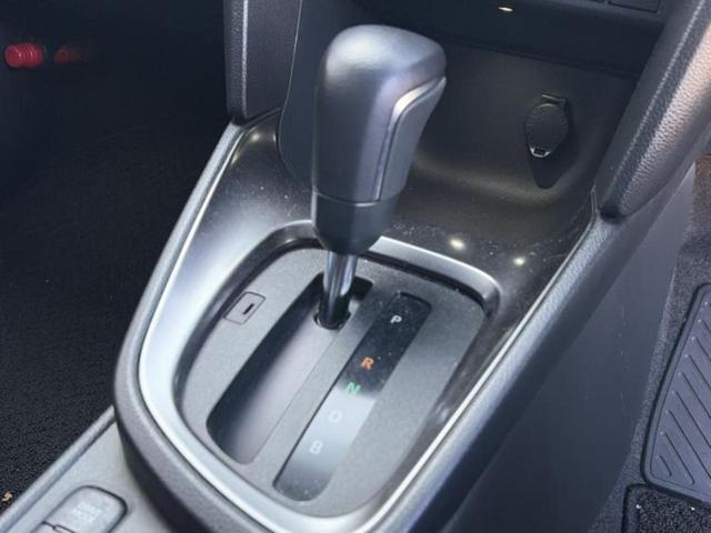 ヤリスクロス ハイブリッドＺ　ディスプレイオーディオ＋ナビ／デジタルインナーミラー／トヨタセーフティセンス／シートヒーター　前席／全方位モニター／シート　ハーフレザー／電動バックドア／ヘッドランプ　ＬＥＤ　衝突被害軽減システム（16枚目）