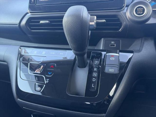 デイズ ハイウェイスターＧターボプロパイロットＥｄ　純正　９インチ　ＳＤナビ／エマージェンシーブレーキ／アラウンドビューモニター／車線逸脱防止支援システム／ドライブレコーダー　純正／ヘッドランプ　ＬＥＤ／Ｂｌｕｅｔｏｏｔｈ接続／ＥＴＣ　全周囲カメラ（17枚目）