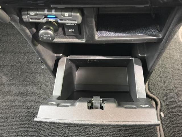 デリカＤ：５ ４ＷＤジャスパー　社外　１１インチ　ＳＤナビ／フリップダウンモニター　社外　１０．１インチ／イーアシスト（ミツビシ）／両側電動スライドドア／マルチアラウンドモニター／車線逸脱防止支援システム／シート　ハーフレザー（38枚目）