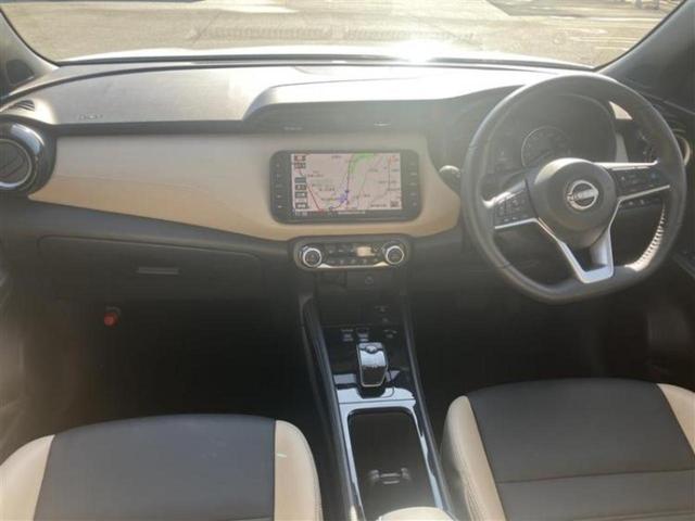 キックス Ｘツートーンインテリアエディション　保証書／純正　９インチ　ＳＤナビ／インテリジェントルームミラー／エマージェンシーブレーキ／シートヒーター　前席／アラウンドビューモニター／車線逸脱防止支援システム／シート　合皮／プロパイロット　ＥＴＣ（4枚目）