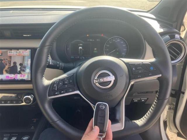 キックス Ｘツートーンインテリアエディション　保証書／純正　９インチ　ＳＤナビ／インテリジェントルームミラー／エマージェンシーブレーキ／シートヒーター　前席／アラウンドビューモニター／車線逸脱防止支援システム／シート　合皮／プロパイロット　ＥＴＣ（17枚目）