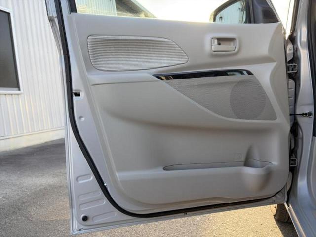 デイズルークス Ｘ　新品タイヤ／保証書／エマージェンシーブレーキ／電動スライドドア／アラウンドビューモニター／車線逸脱防止支援システム／ＥＢＤ付ＡＢＳ／横滑り防止装置／アイドリングストップ／エンジンスタートボタン（20枚目）