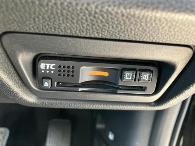 ステップワゴンスパーダ スパーダハイブリッドＧ・ＥＸホンダセンシング　新品タイヤ／保証書／純正　９インチ　ＳＤナビ／フリップダウンモニター／衝突安全装置／両側電動スライドドア／シートヒーター／車線逸脱防止支援システム／シート　合皮／ヘッドランプ　ＬＥＤ　バックカメラ（18枚目）