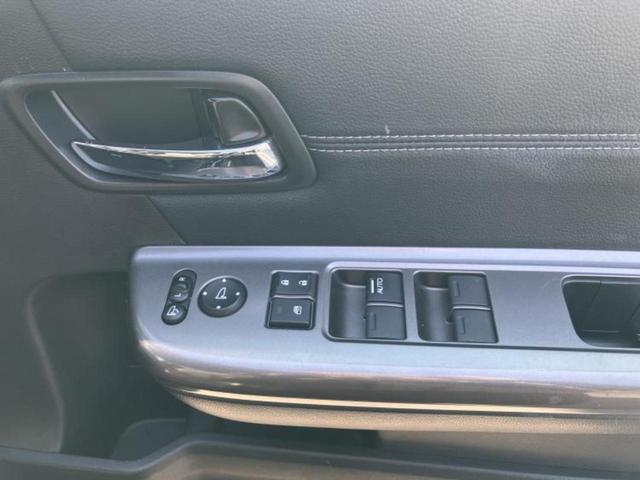 ステップワゴンスパーダ スパーダハイブリッドＧ・ＥＸホンダセンシング　新品タイヤ／保証書／純正　９インチ　ＳＤナビ／フリップダウンモニター／衝突安全装置／両側電動スライドドア／シートヒーター／車線逸脱防止支援システム／シート　合皮／ヘッドランプ　ＬＥＤ　バックカメラ（27枚目）