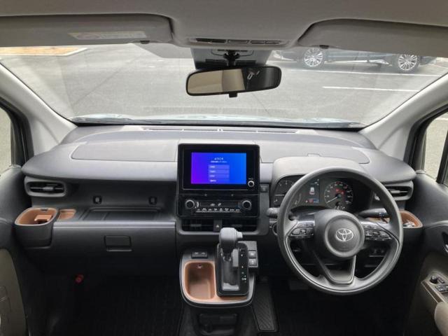 シエンタ G 新品タイヤ/保証書/ディスプレイオーディオ+ナビ8インチ/トヨタセーフティセンス/両側電動スライドドア/パノラミックビューモニター/車線逸脱防止支援システム/ヘッドランプ LED 衝突被害軽減システム(4枚目)