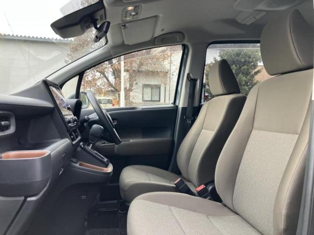 シエンタ G 新品タイヤ/保証書/ディスプレイオーディオ+ナビ8インチ/トヨタセーフティセンス/両側電動スライドドア/パノラミックビューモニター/車線逸脱防止支援システム/ヘッドランプ LED 衝突被害軽減システム(7枚目)