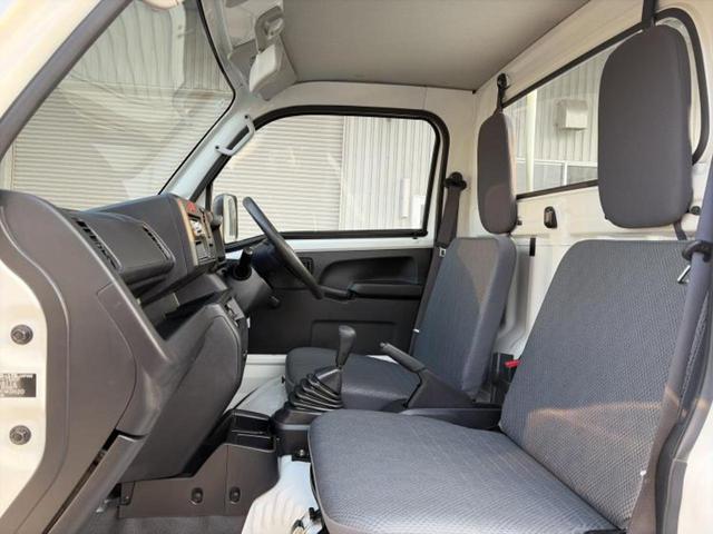 ハイゼットトラック スタンダード　新品タイヤ／保証書／エアバッグ　運転席／パワーステアリング／オートライト／ワンオーナー／マニュアルエアコン／取扱説明書／ユーザー買取車／最大積載量３５０ｋｇ／アクセサリーソケット／間欠ワイパー（6枚目）