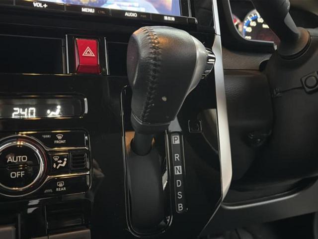 ルーミー カスタムＧ　新品タイヤ／保証書／純正　９インチ　ＳＤナビ／スマートアシスト（トヨタ・ダイハツ）／両側電動スライドドア／ヘッドランプ　ＬＥＤ／Ｂｌｕｅｔｏｏｔｈ接続／ＥＴＣ／横滑り防止装置　衝突被害軽減システム（17枚目）