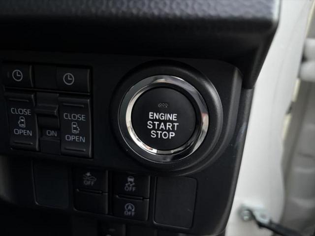 ルーミー カスタムＧ　新品タイヤ／保証書／純正　９インチ　ＳＤナビ／スマートアシスト（トヨタ・ダイハツ）／両側電動スライドドア／ヘッドランプ　ＬＥＤ／Ｂｌｕｅｔｏｏｔｈ接続／ＥＴＣ／横滑り防止装置　衝突被害軽減システム（18枚目）