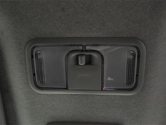 ルーミー カスタムＧ　新品タイヤ／保証書／純正　９インチ　ＳＤナビ／スマートアシスト（トヨタ・ダイハツ）／両側電動スライドドア／ヘッドランプ　ＬＥＤ／Ｂｌｕｅｔｏｏｔｈ接続／ＥＴＣ／横滑り防止装置　衝突被害軽減システム（30枚目）