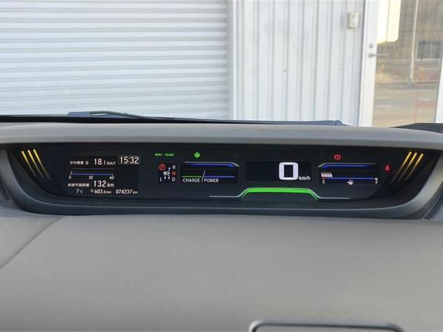フリードハイブリッド ハイブリッドＧホンダセンシング　新品タイヤ／保証書／純正　９インチ　ＳＤナビ／ホンダセンシング／両側電動スライドドア／車線逸脱防止支援システム／ヘッドランプ　ＬＥＤ／Ｂｌｕｅｔｏｏｔｈ接続／ＥＴＣ／ＥＢＤ付ＡＢＳ／バックモニター（13枚目）