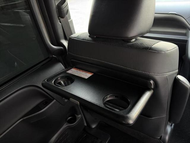 ヴォクシー ４ＷＤ　ＺＳキラメキ３　新品タイヤ／保証書／社外　１１インチ　ＳＤナビ／フリップダウンモニター　社外　１２．８インチ／トヨタセーフティセンス／両側電動スライドドア／車線逸脱防止支援システム／シート　ハーフレザー　バックカメラ（38枚目）