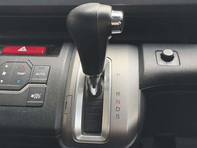 ステップワゴンスパーダ スパーダZ 新品タイヤ/保証書/純正 HDDナビ/両側電動スライドドア/ヘッドランプ HID/ETC/EBD付ABS/横滑り防止装置/バックモニター/ワンセグTV/DVD/MTモード付き バックカメラ DVD再生(13枚目)