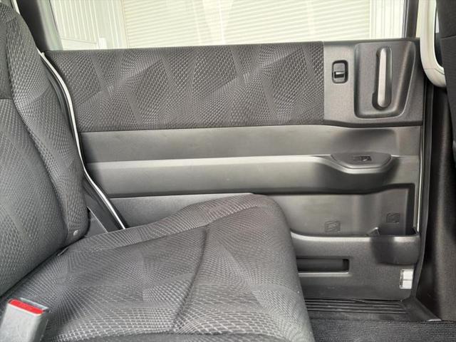 ステップワゴンスパーダ スパーダZ 新品タイヤ/保証書/純正 HDDナビ/両側電動スライドドア/ヘッドランプ HID/ETC/EBD付ABS/横滑り防止装置/バックモニター/ワンセグTV/DVD/MTモード付き バックカメラ DVD再生(24枚目)