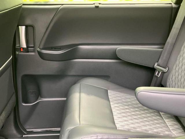 ノア ハイブリッドＳ－Ｚ　ディスプレイオーディオ＋ナビ１０．５インチ／デジタルインナーミラー／トヨタセーフティセンス／両側電動スライドドア／シートヒーター　前席／パノラミックビューモニター／車線逸脱防止支援システム（22枚目）