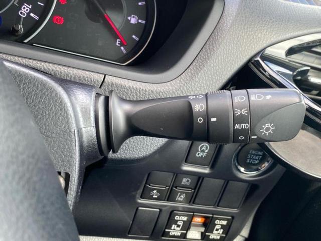 ヴォクシー ＺＳ　新品タイヤ／保証書／純正　１０インチ　ＳＤナビ／フリップダウンモニター／トヨタセーフティセンス／両側電動スライドドア／車線逸脱防止支援システム／ドライブレコーダー　前後／ヘッドランプ　ＬＥＤ　ドラレコ（16枚目）