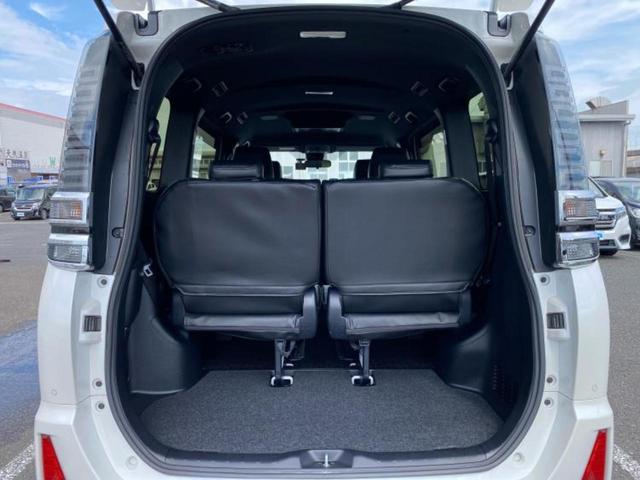 ヴォクシー ＺＳ　新品タイヤ／保証書／純正　１０インチ　ＳＤナビ／フリップダウンモニター／トヨタセーフティセンス／両側電動スライドドア／車線逸脱防止支援システム／ドライブレコーダー　前後／ヘッドランプ　ＬＥＤ　ドラレコ（20枚目）