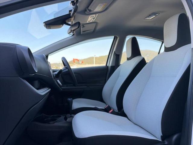 アクア Ｌ　保証書／社外　ＳＤナビ／トヨタセーフティセンス／ドライブレコーダー　社外／ヘッドランプ　ＨＩＤ／Ｂｌｕｅｔｏｏｔｈ接続／ＥＢＤ付ＡＢＳ／横滑り防止装置／衝突安全ボディ　衝突被害軽減システム　ドラレコ（7枚目）