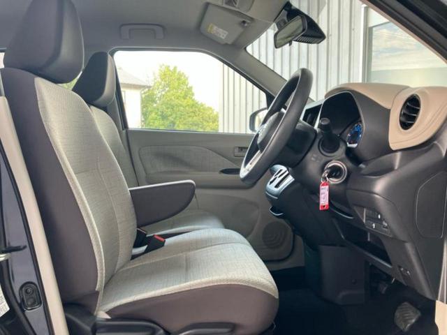 デイズ Ｓ　エマージェンシーブレーキ／ＥＢＤ付ＡＢＳ／アイドリングストップ／禁煙車／エアバッグ　運転席／エアバッグ　助手席／パワーウインドウ／キーレスエントリー／パワーステアリング／オートライト　レンタカーアップ（5枚目）