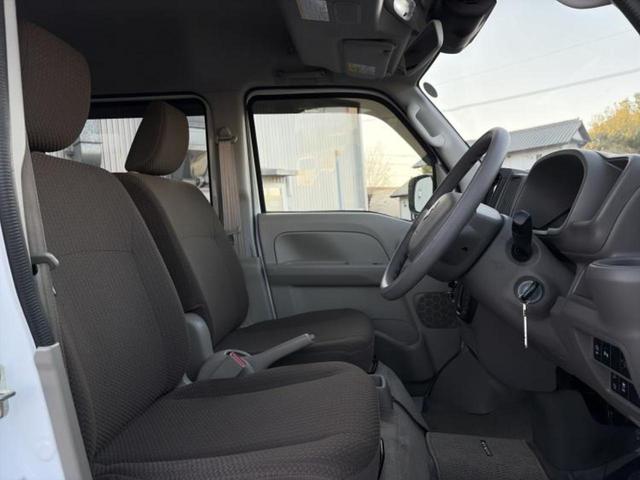 エブリイ PC 新品タイヤ/保証書/ディスプレイオーディオ/USBジャック/Bluetooth接続/ETC/エアバッグ 運転席/エアバッグ 助手席/パワーウインドウ/キーレスエントリー/パワーステアリング(5枚目)