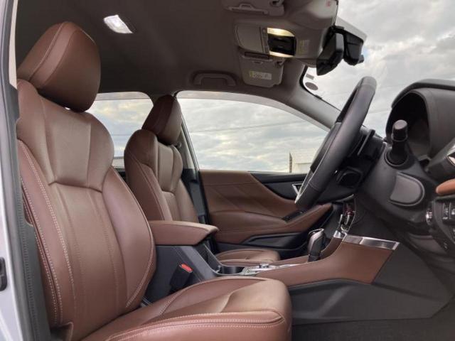 フォレスター ４ＷＤアドバンス　新品タイヤ／ＳＴＩエアロ／保証書／純正　８インチ　ナビ／デジタルインナーミラー／アイサイト／シートヒーター　前席／車線逸脱防止支援システム／シート　合皮／電動バックドア／ドライブレコーダー　前後（5枚目）