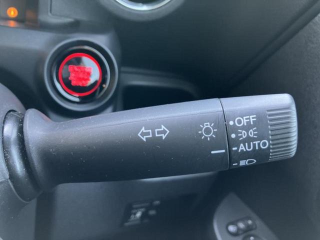 Ｎ－ＢＯＸカスタム ヒョウジュン　保証書／ホンダセンシング／シートヒーター　前席／車線逸脱防止支援システム／ヘッドランプ　ＬＥＤ／ＥＢＤ付ＡＢＳ／アイドリングストップ／禁煙車／アルミホイール　純正　１４インチ／パワーウインドウ（11枚目）