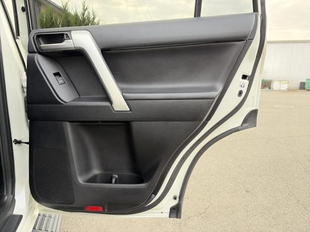 ランドクルーザープラド ４ＷＤ　ＴＸ　Ｌパッケージ　社外　８インチ　ＳＤナビ／フリップダウンモニター　社外　１０．１インチ／トヨタセーフティセンス／シートヒーター　前席／シート　フルレザー／ヘッドランプ　ＬＥＤ／Ｂｌｕｅｔｏｏｔｈ接続／ＥＴＣ　革シート（21枚目）