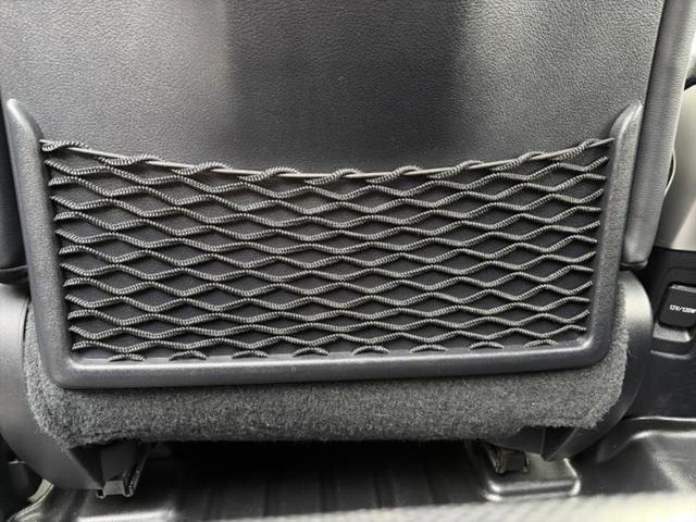 ランドクルーザープラド ４ＷＤ　ＴＸ　Ｌパッケージ　社外　８インチ　ＳＤナビ／フリップダウンモニター　社外　１０．１インチ／トヨタセーフティセンス／シートヒーター　前席／シート　フルレザー／ヘッドランプ　ＬＥＤ／Ｂｌｕｅｔｏｏｔｈ接続／ＥＴＣ　革シート（41枚目）