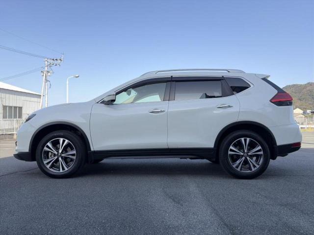 エクストレイル ４ＷＤ２０Ｘ　保証書／純正　ＳＤナビ／インテリジェントルームミラー／アラウンドビューモニター／シート　撥水加工／電動バックドア／ヘッドランプ　ＬＥＤ／Ｂｌｕｅｔｏｏｔｈ接続／ＥＴＣ／ＥＢＤ付ＡＢＳ　全周囲カメラ（2枚目）