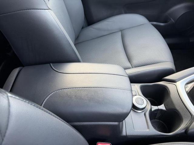 エクストレイル ４ＷＤ２０Ｘ　保証書／純正　ＳＤナビ／インテリジェントルームミラー／アラウンドビューモニター／シート　撥水加工／電動バックドア／ヘッドランプ　ＬＥＤ／Ｂｌｕｅｔｏｏｔｈ接続／ＥＴＣ／ＥＢＤ付ＡＢＳ　全周囲カメラ（31枚目）